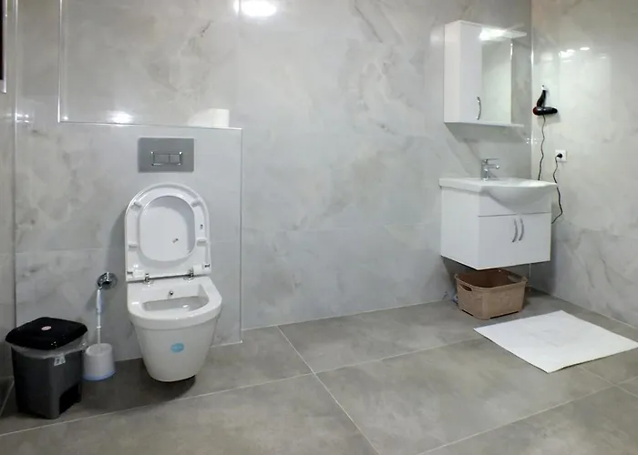 Guelsen -doga Manzarali Bahce Kati